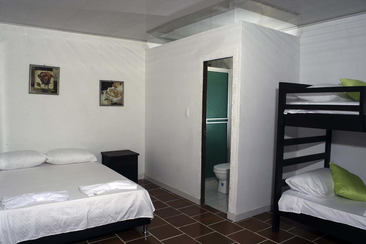 Hostal El Ruby Вильявьеха Экстерьер фото